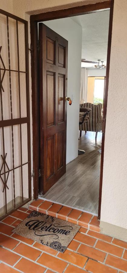 67 The Shades - Luxury Apartment In Umhlanga - Airconditioning Throughout And Inverter Durban Buitenkant foto