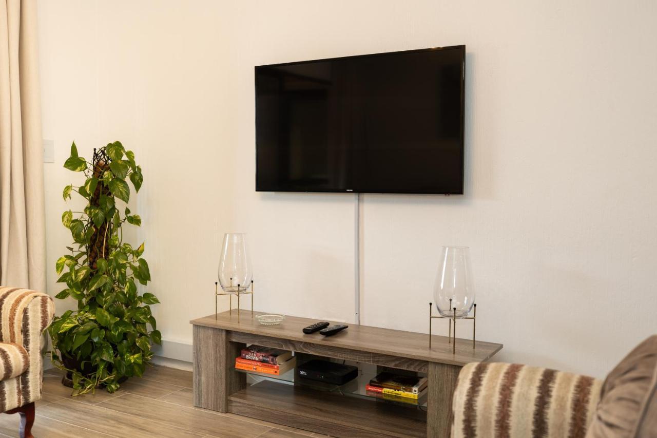 67 The Shades - Luxury Apartment In Umhlanga - Airconditioning Throughout And Inverter Durban Buitenkant foto